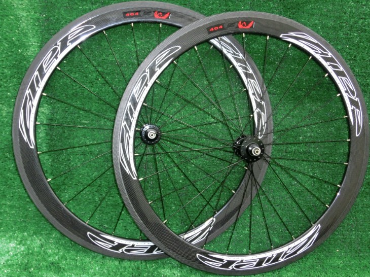 ZIPP 404 road bike wheelset, clincher/tubu... Made in Korea